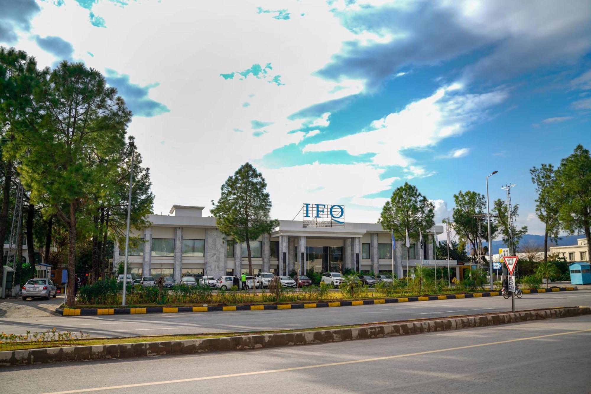 Ifq Hotel & Resort Islamabad Bagian luar foto